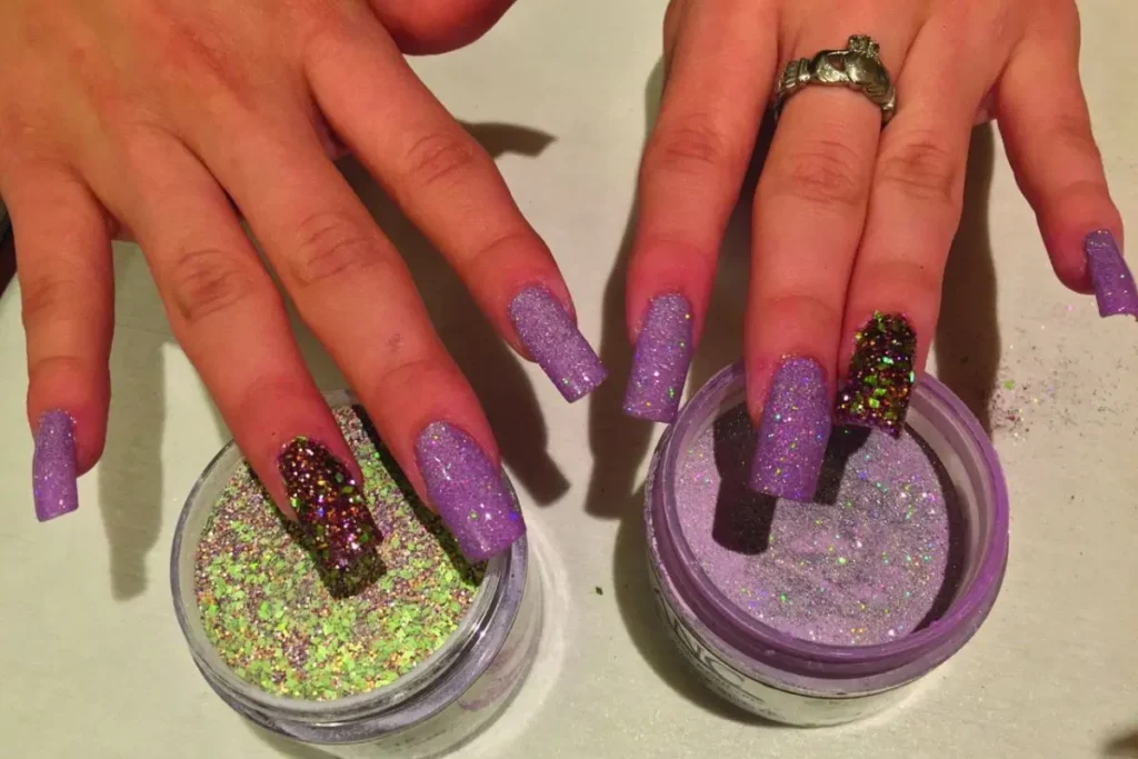 dip-powder-manicure