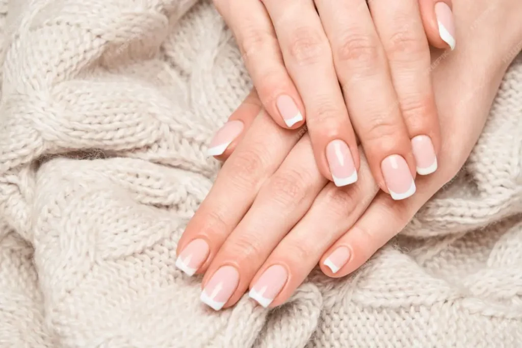 french-manicure