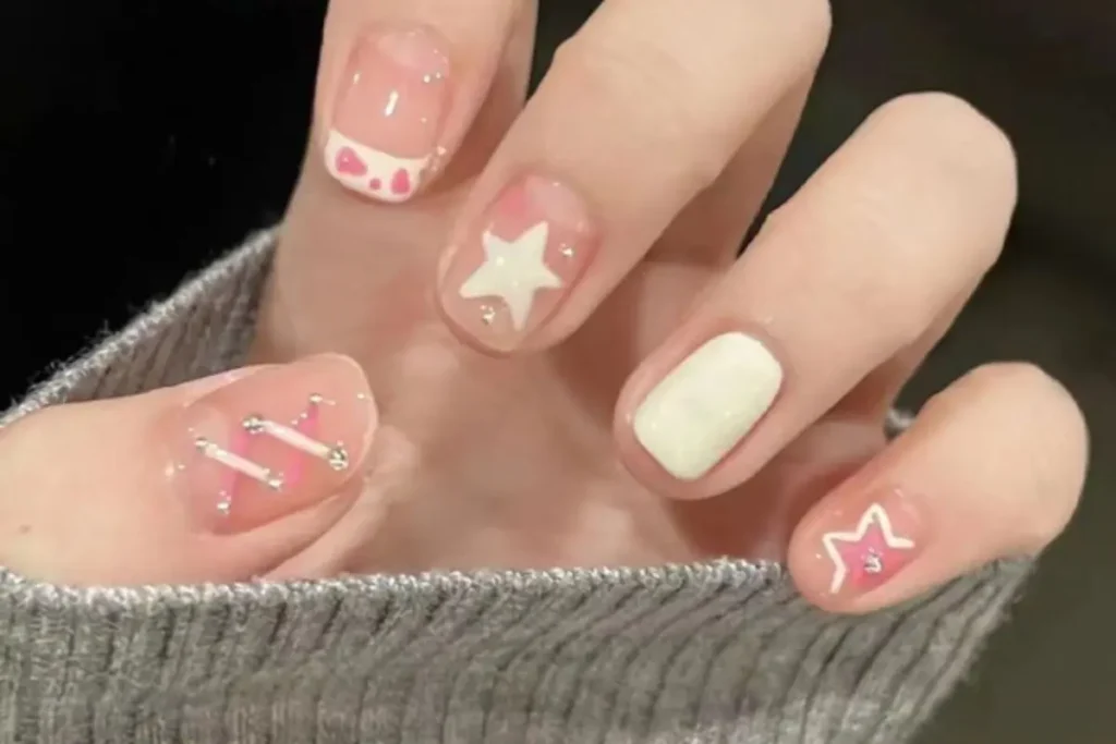 3D design on short nails