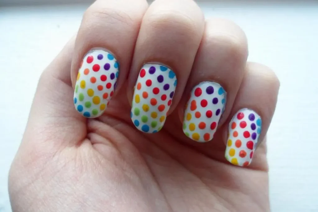 rainbow-polka-dots.on short nails